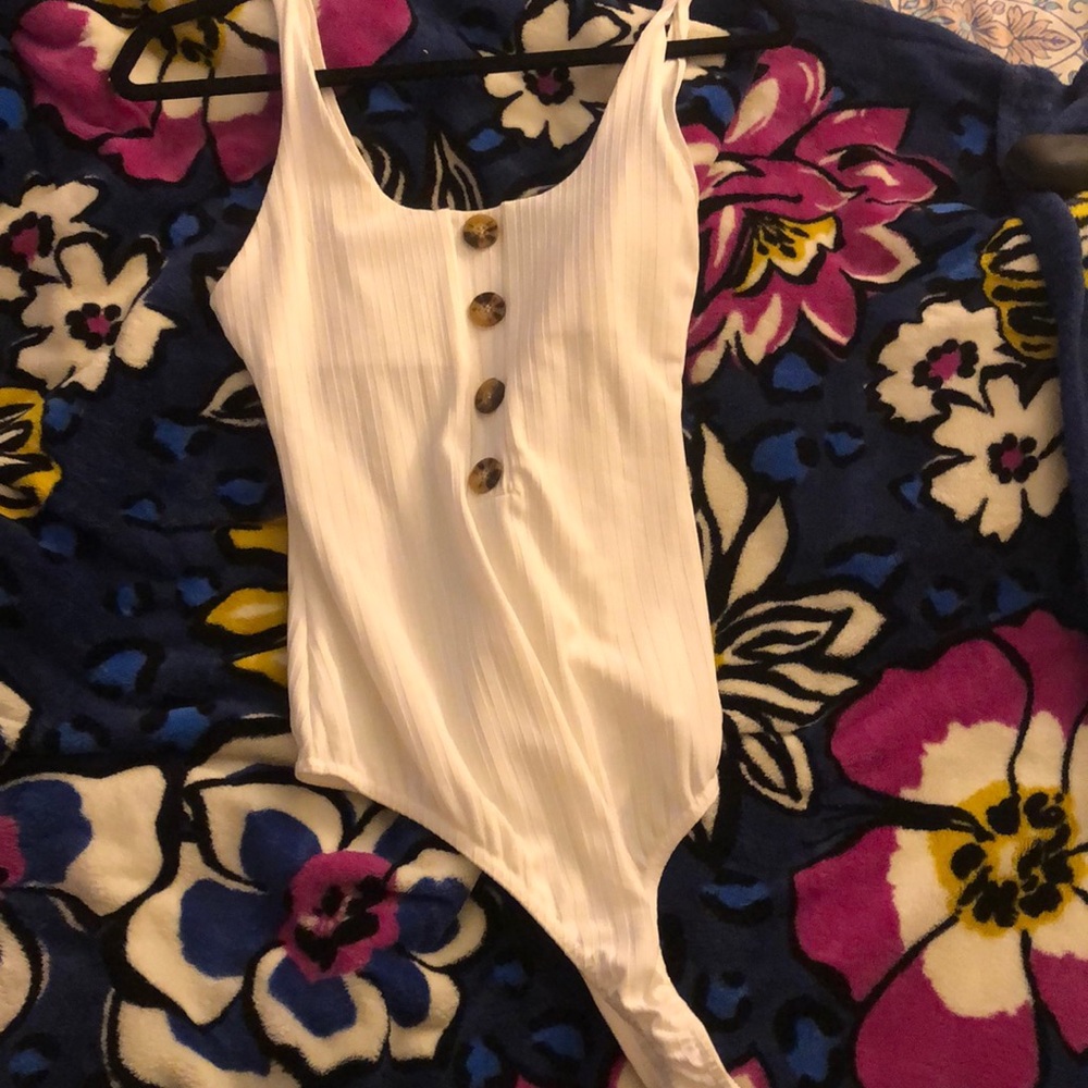 Pretty Little thing white body suit